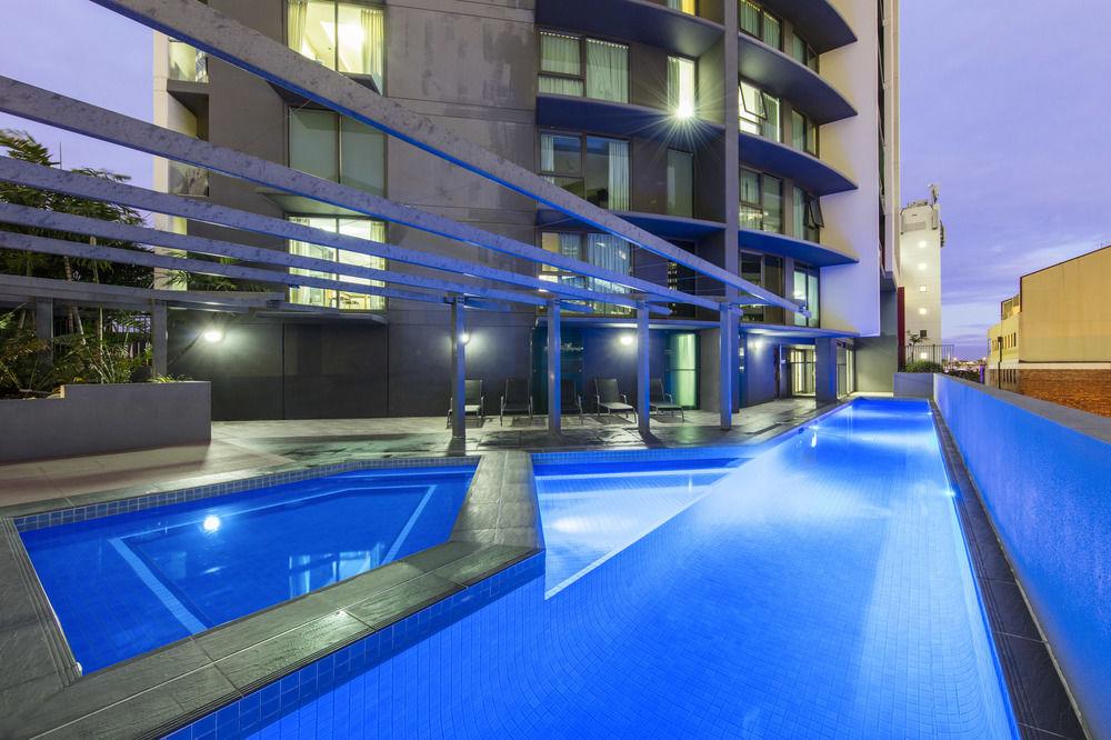 Oaks Brisbane On Felix Suites Bagian luar foto