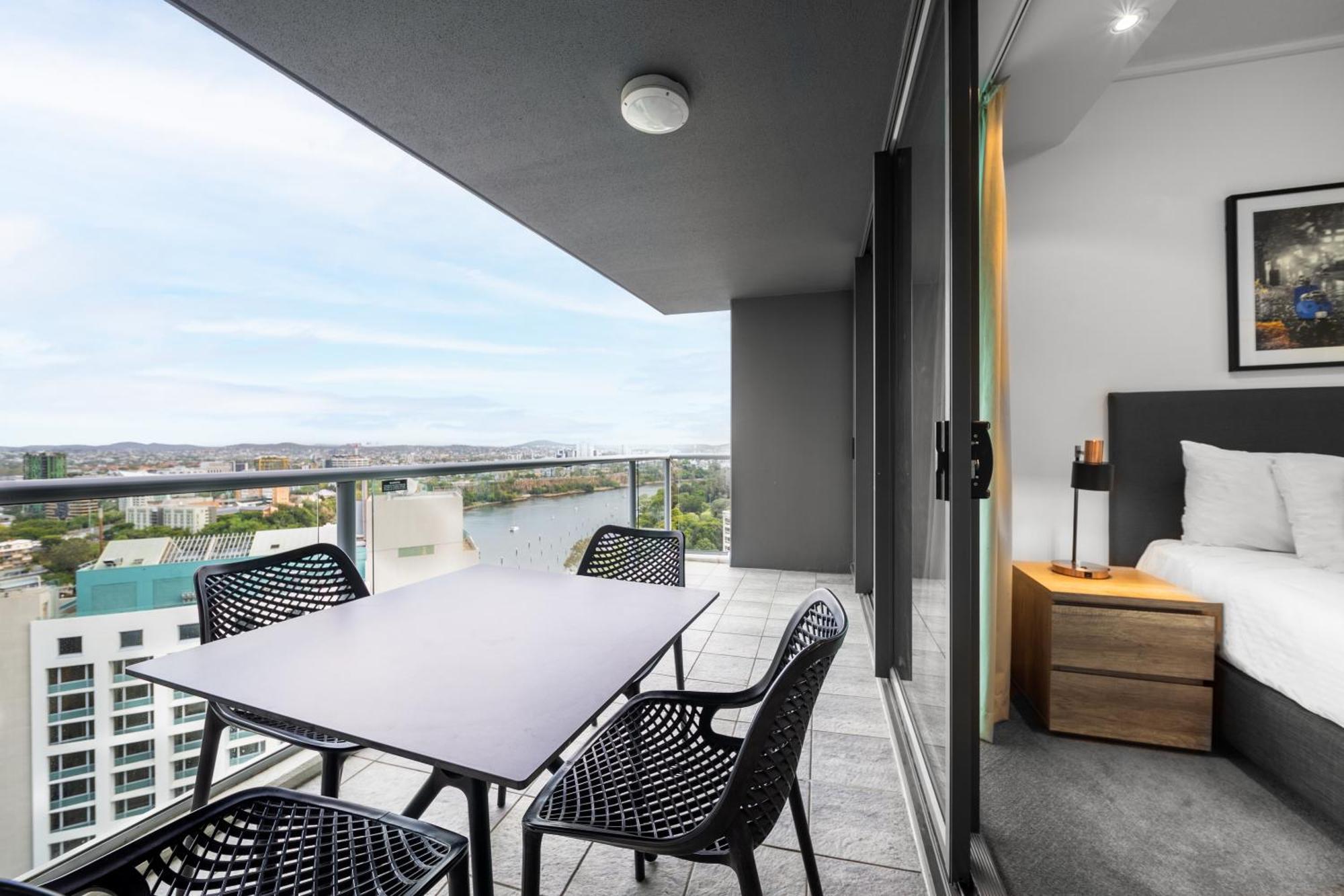 Oaks Brisbane On Felix Suites Bagian luar foto